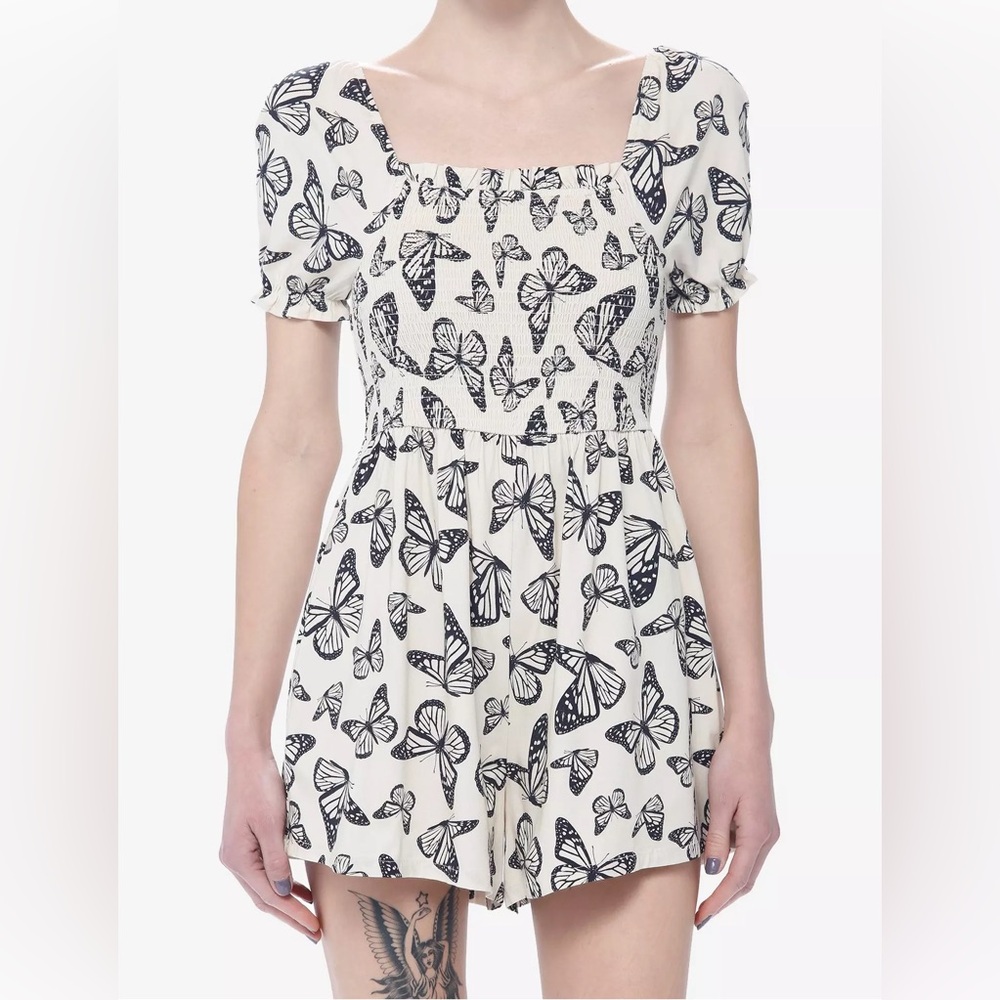Hot Topic | Ivory Butterfly Romper
